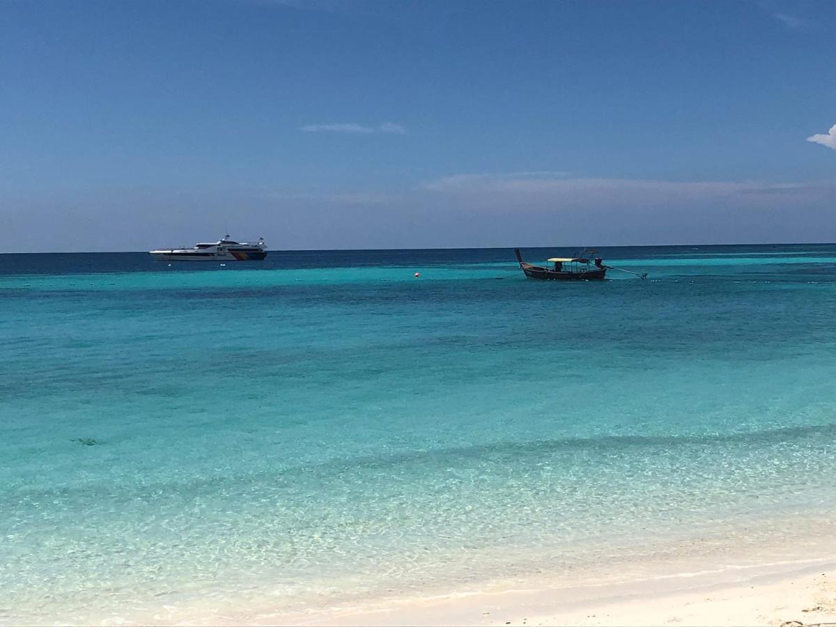 Family Song Koh Lipe Hotel ภายนอก รูปภาพ